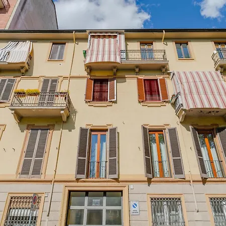 Casa Dora - No Lift Apartment Turin